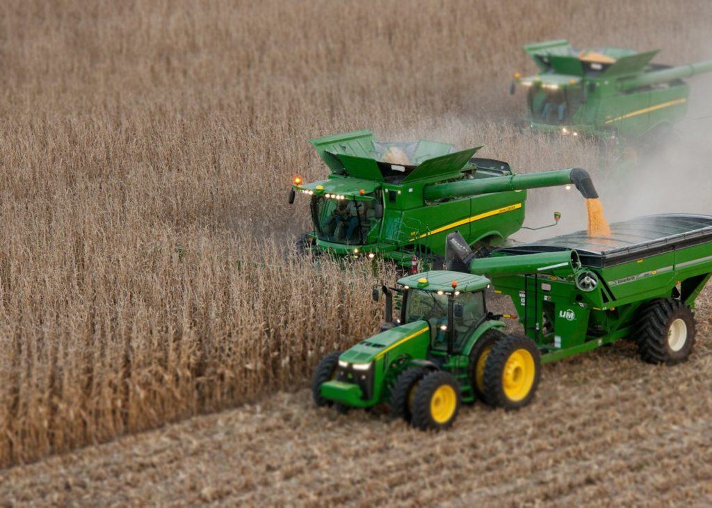 harvesting-combine